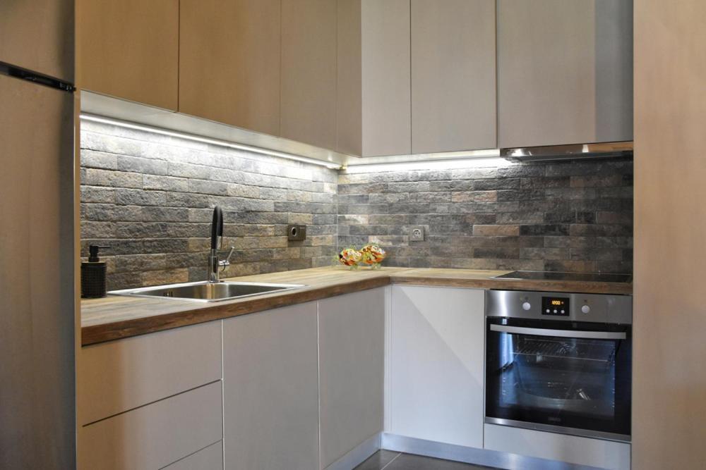 Pepromeno Luxury Apartment In The City Center กาลามาตา ภายนอก รูปภาพ